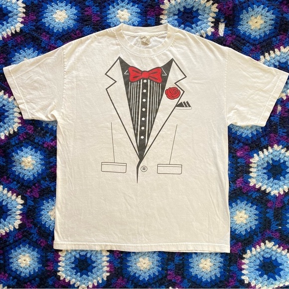 Y2k vintage ironic white tuxedo tee shirt - size XL - Picture 1 of 8